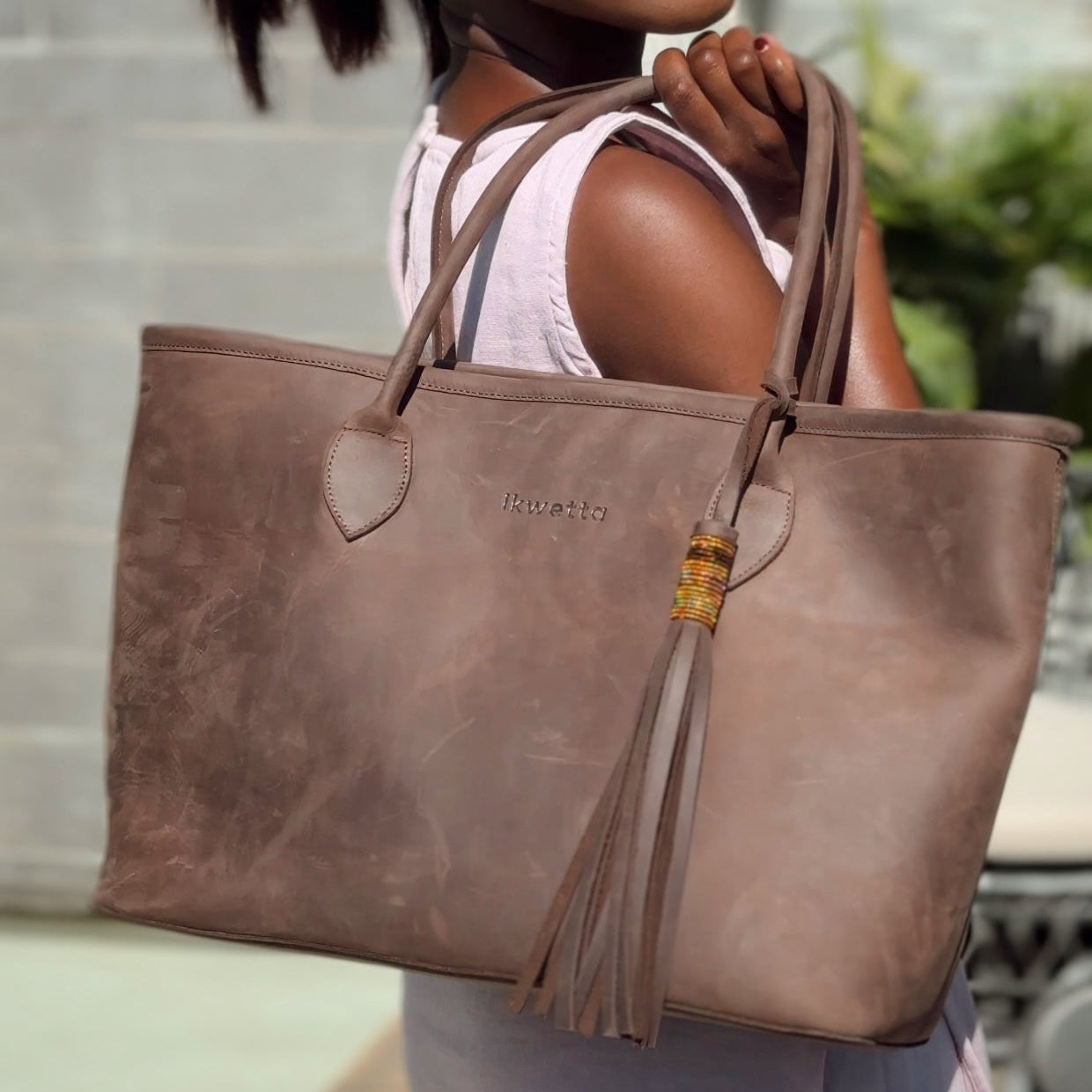 Mocha Oil Pull Up Womens Tote