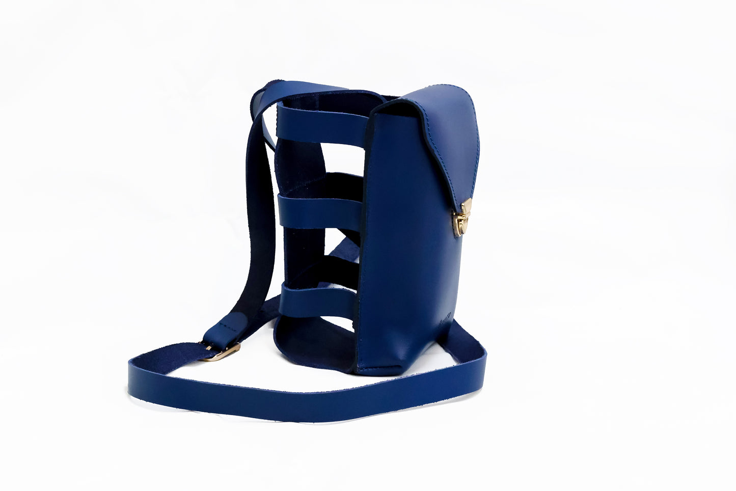 Dirisha bottle plus phone holder made with smooth leather