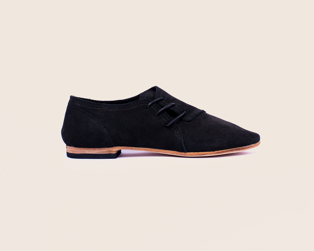 Bey shoes in black hunting suede